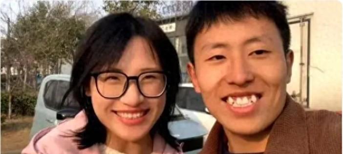 黑马情侣提车了
