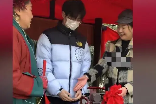 “开封王婆”爆火:促成四五十对