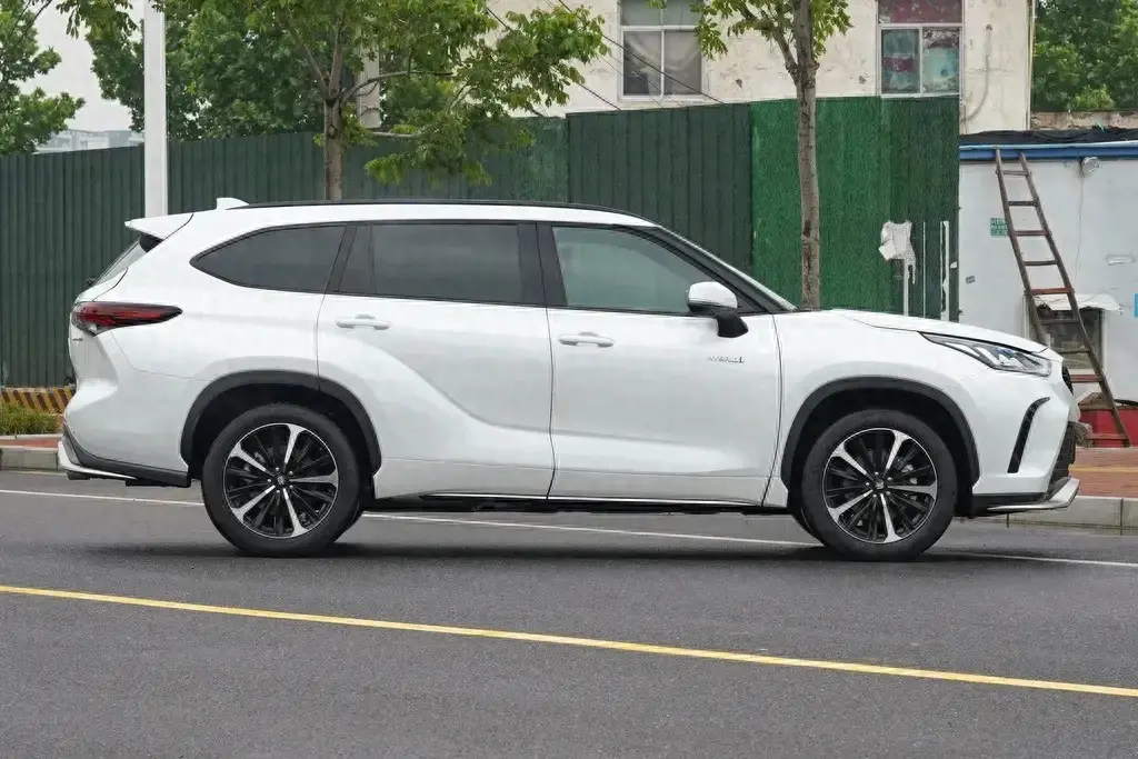 试驾完丰田陆放和沃尔沃xc60之后,为什么我没有犹豫提了陆放?
