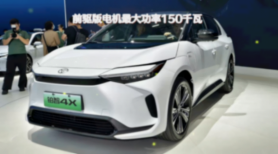 广汽丰田新能源 铂智4x,铂金守护,智享安全。