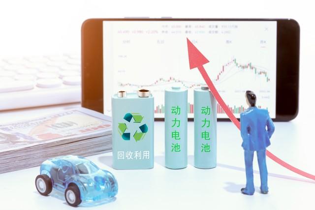 比亚迪2023年净利润创新高,同比增长80.72%