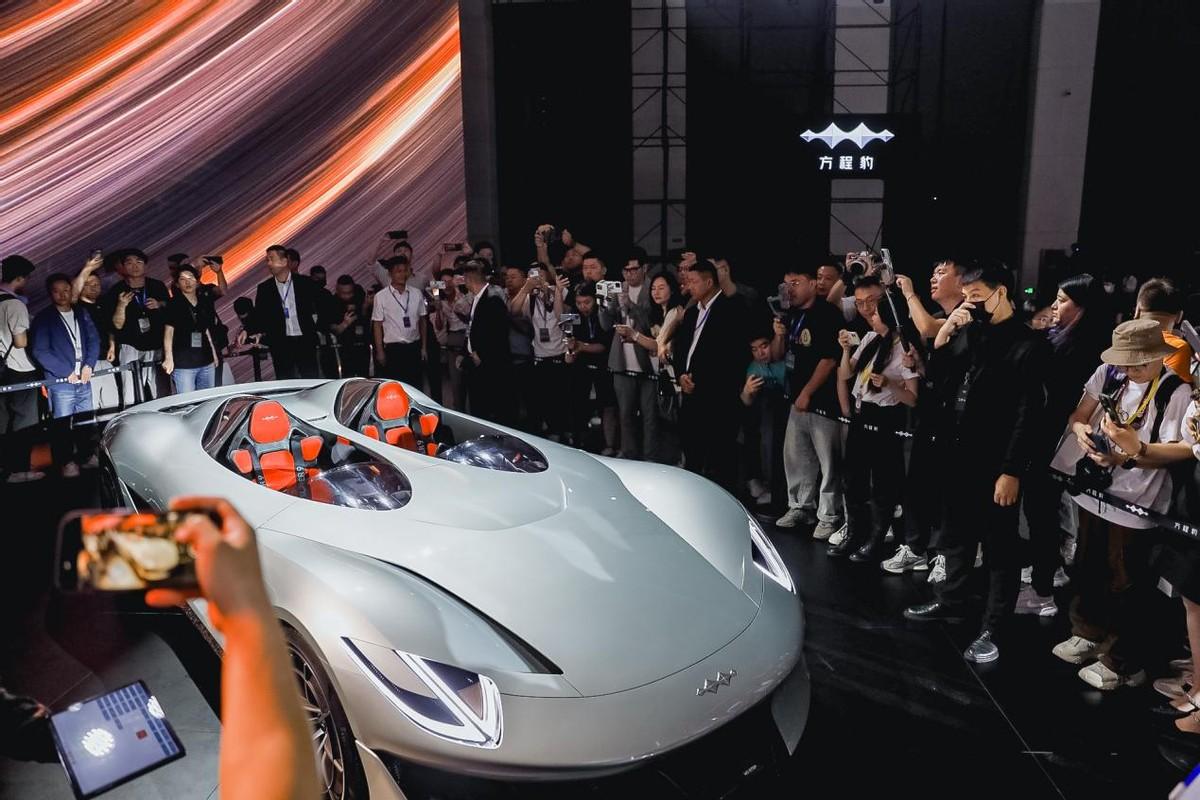 信息量太大了!方程豹产品矩阵曝光,“583”硬派家族 super 9跑车
