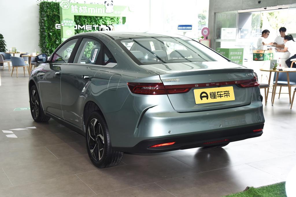 新增远山黛内饰,试驾吉利几何g6,看不见的地方大有不同