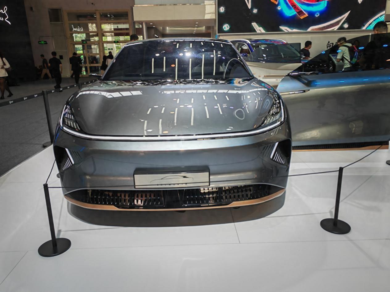 量产车与概念车同台,创维ev6 ii、skyhome概念车亮相北京车展