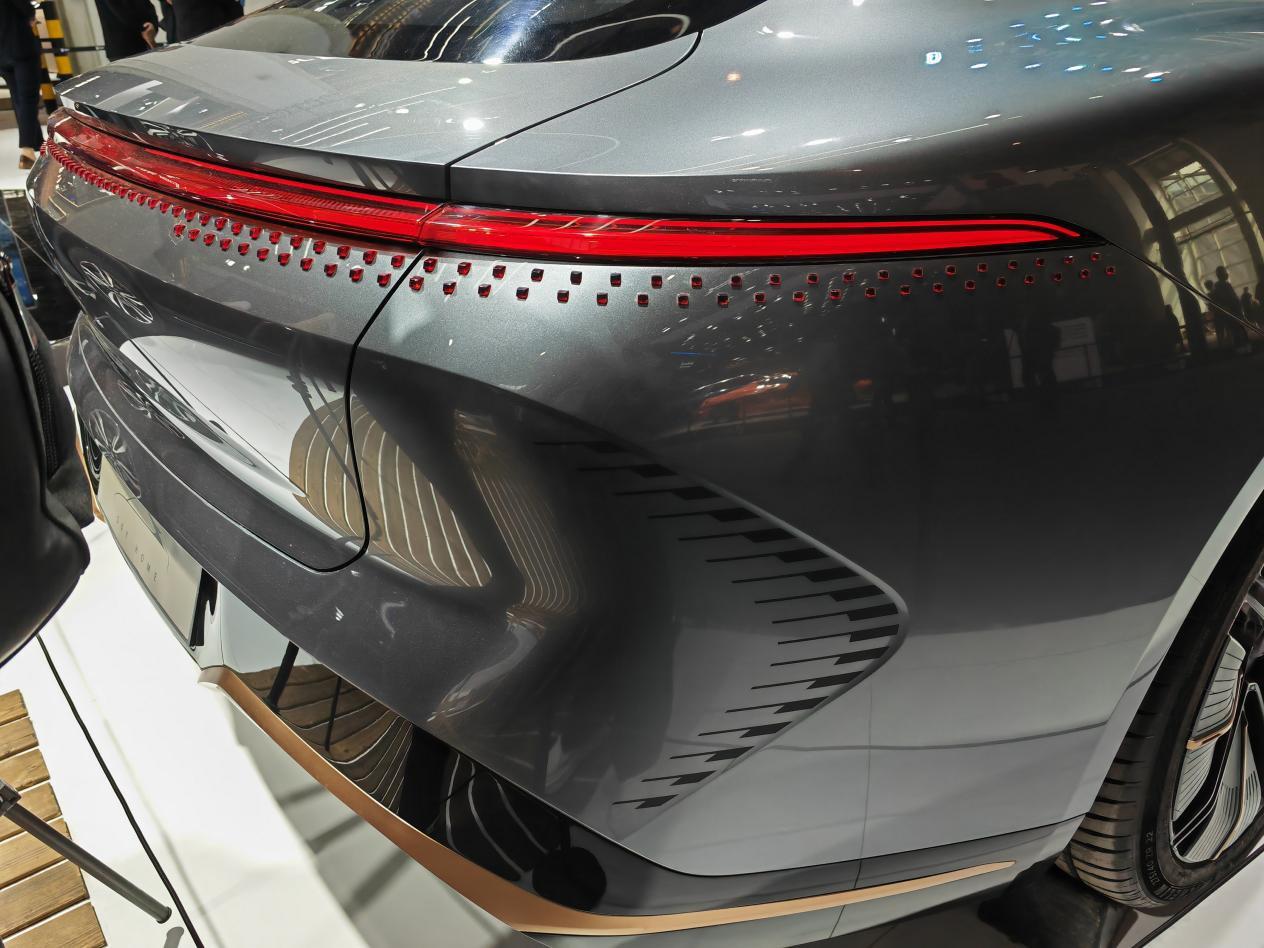 量产车与概念车同台,创维ev6 ii、skyhome概念车亮相北京车展