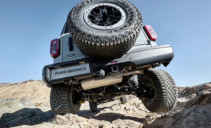 售价29.98万元起,全系2.3t 10at动力,江铃福特bronco烈马上市