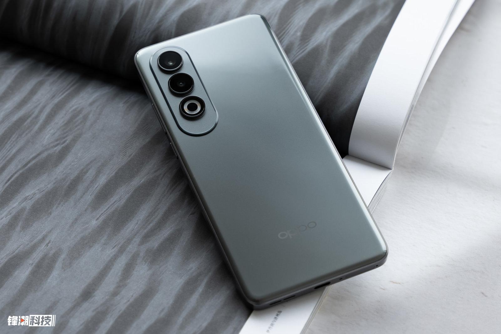 oppo k12图赏:外观更简洁,续航更精进