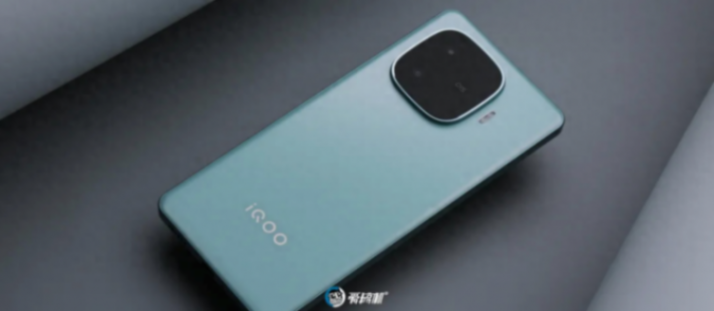 续航屠榜,iqoo z9 turbo评测:华星c8屏 6000mah的骁龙8s gen 3