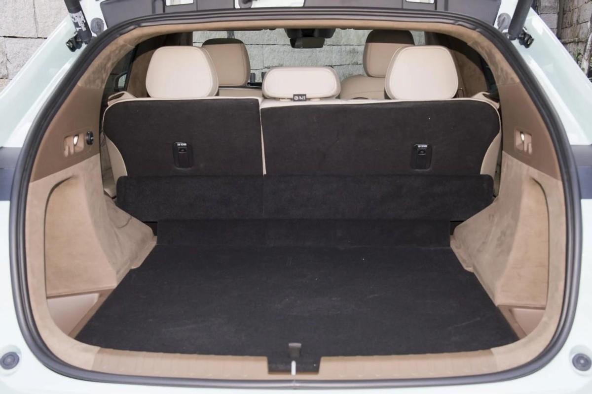 华系vs美系,昊铂ht全面对比特斯拉model y,谁更适合大众?