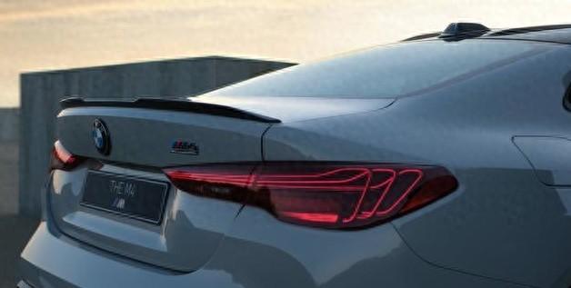 新bmw m4双门轿跑车及敞篷轿跑车上市,打造宝马极致驾趣
