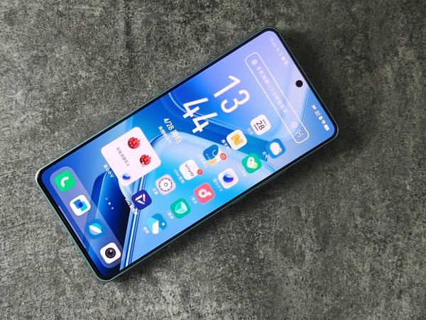 iqoo z9 turbo体验:从性能出发,开辟“中端旗舰”新路