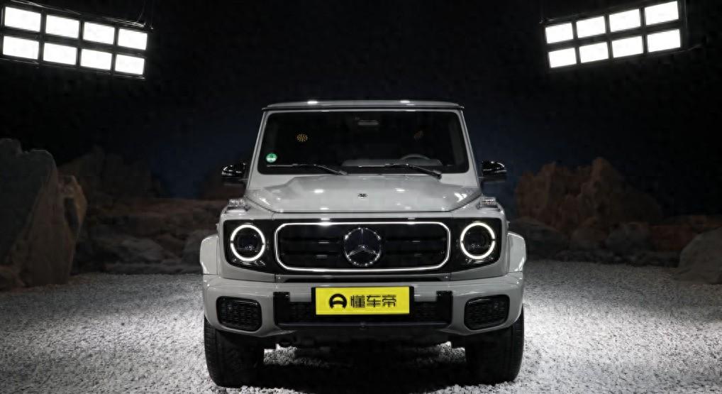 新车 | 四轮边电机/原地掉头/“零百”5秒内,奔驰纯电g级