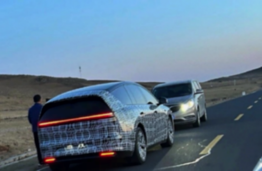 缩小版理想mega?理想全新mpv车型曝光,依旧走“套娃”路线?