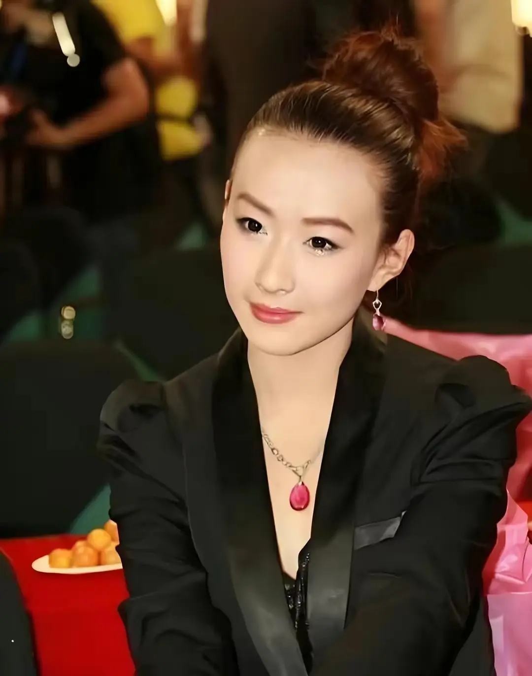 震撼揭秘:中国最美女首富林晓芸:从10亿到8700亿的传奇之路