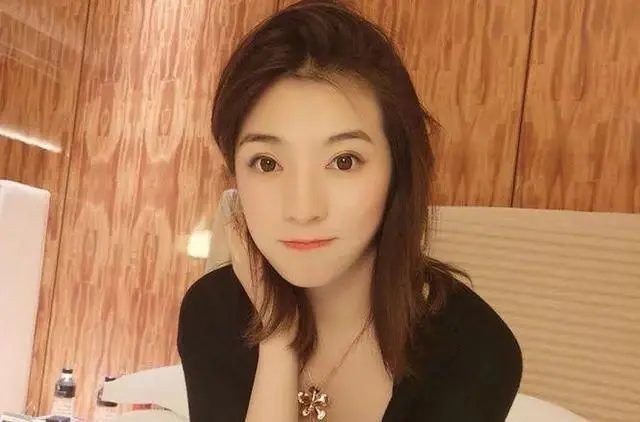 震撼揭秘:中国最美女首富林晓芸:从10亿到8700亿的传奇之路
