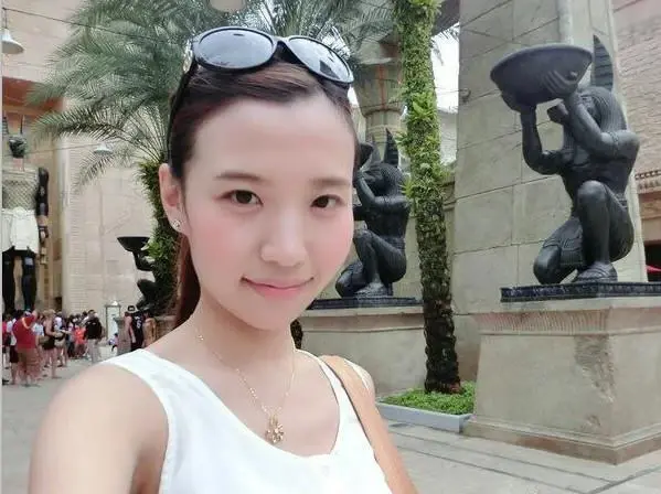 震撼揭秘:中国最美女首富林晓芸:从10亿到8700亿的传奇之路