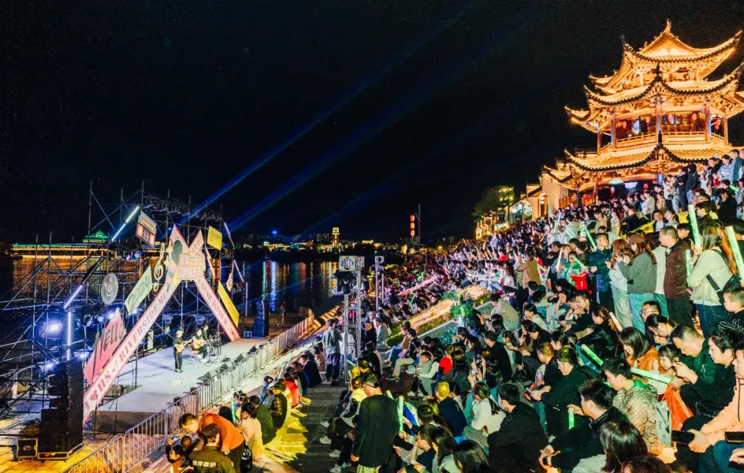 来徽州 上春山 | 越夜越精彩!这个五一,黄山夜游有点火 | 春游江淮