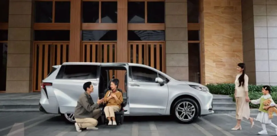丰田四驱宽适mpv (七座):2024款赛那!(对比2021款,升级的部分)