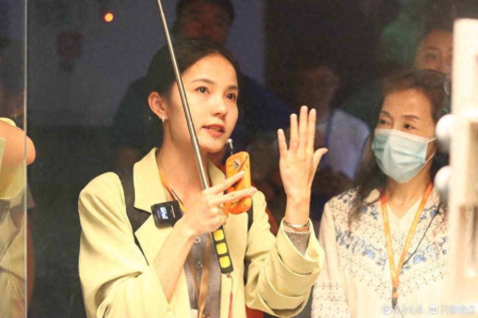 这个“95后”女导游不俗套,入行四年成兵马俑“嘴替”